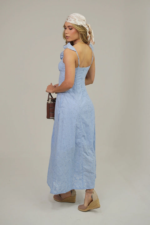 VESTIDO LARGO EN OJALILLO CON DETALLE EN TIRAS, ESCOTE DELICADO Y BOLSILLOS REF 1506