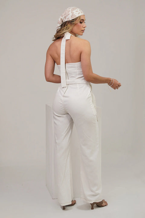 ENTERIZO HALTER DE BOTA ANCHA CON CINTURÓN DE LAZO Y COSTURAS A CONTRASTE REF 1601