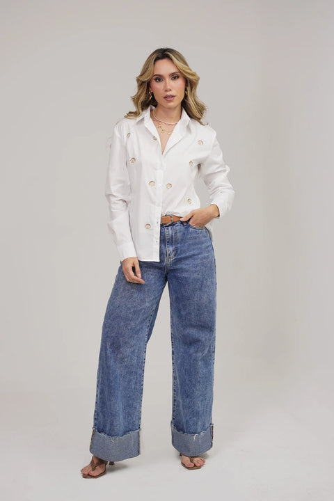 CAMISA SEMI OVERSIZE CON BORDADOS DE CONCHAS REF 0328