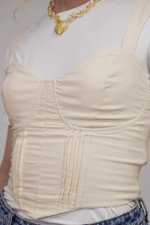 TOP CORSÉ CON ESCOTE CORAZÓN, TIRANTES ANCHOS Y AJUSTE EN LA ESPALDA REF 0516