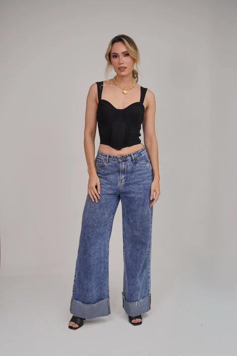 TOP CORSÉ CON ESCOTE CORAZÓN, TIRANTES ANCHOS Y AJUSTE EN LA ESPALDA REF 0516