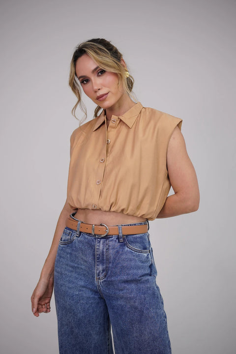 BLUSA CROPPED CON HOMBROS ESTRUCTURADOS Y ELÁSTICO EN CINTURA REF 0325