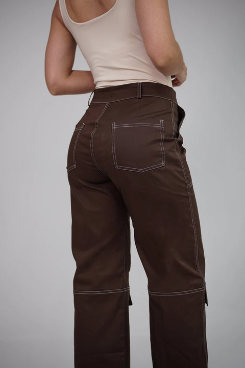 PANTALÓN WIDE LEG CARGO CON COSTURAS DE CONTRASTE REF 0430