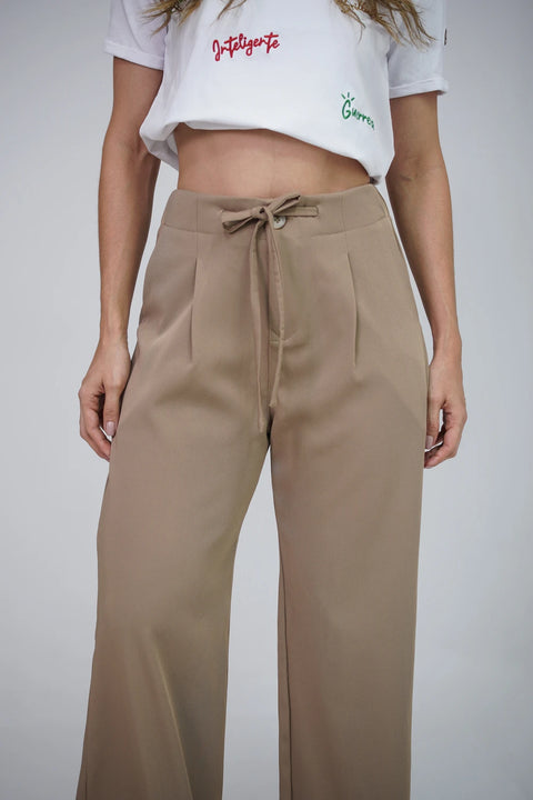 PANTALÓN PLIEGUES CORDÓN BOTA RECTA REF 0427