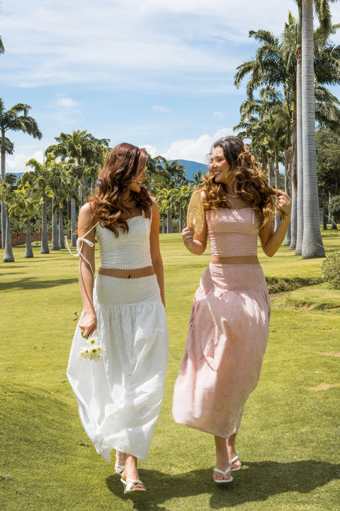 SET DE OJALILLO CON FALDA LARGA Y TOP DE TIRAS FRUNCIDO EN ESPALDA Y CIERRE REF 1425