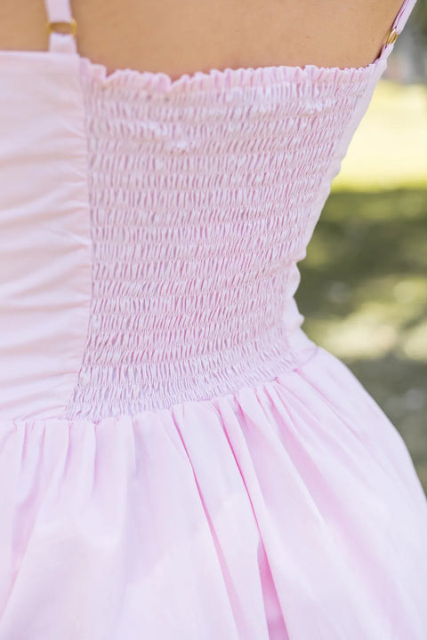 VESTIDO CORTO PRINCESA CON ENCAJE FRONTAL Y FRUNCIDO EN LA ESPALDA REF 1505