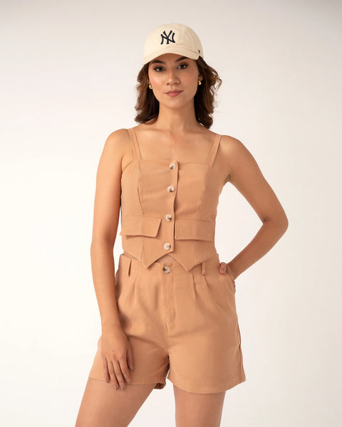 SET DE SHORT Y CHALECO DE TIRAS CON BOLSILLOS